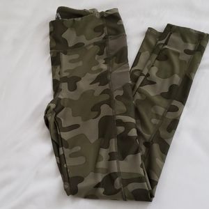 Camo leggings